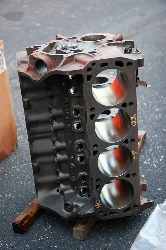 machined 351W F4TE roller block, 0.040" with cam bearings Ford